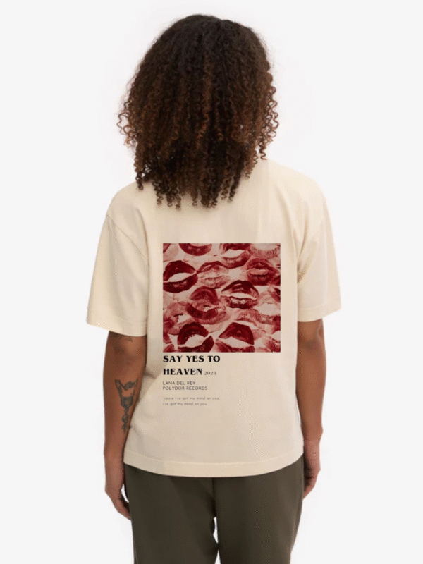 Del Rey Serenade- Dreaming in Red